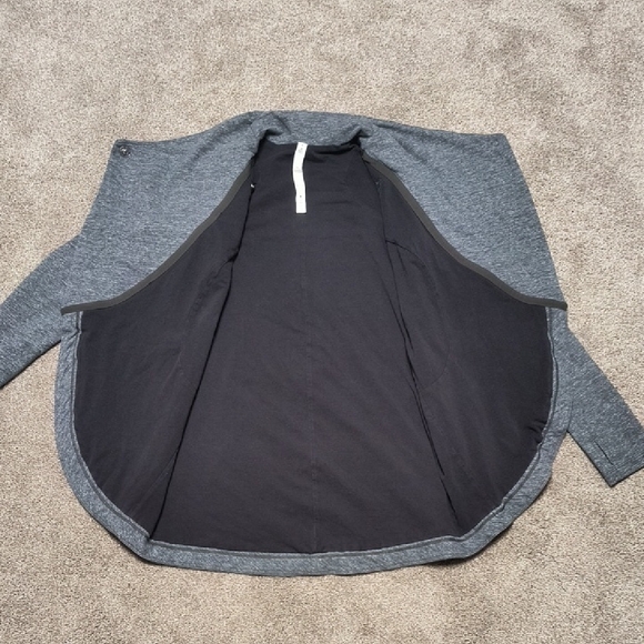 lululemon athletica Heather Gray Cardigan - Picture 5 of 7